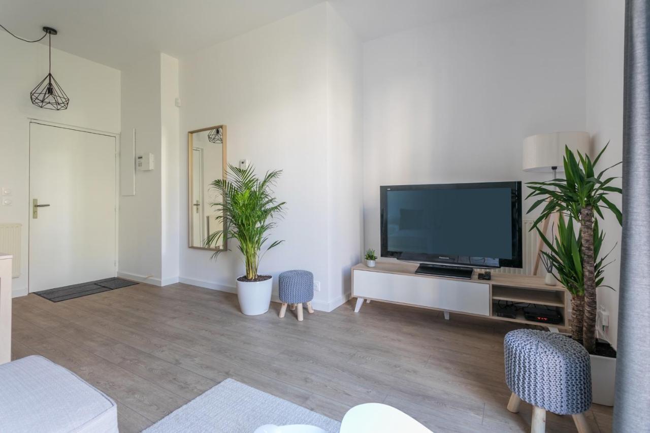 Nice Apartment Garden - 5 min DISNEYLAND Paris - Val d'Europe Center Chessy  Buitenkant foto