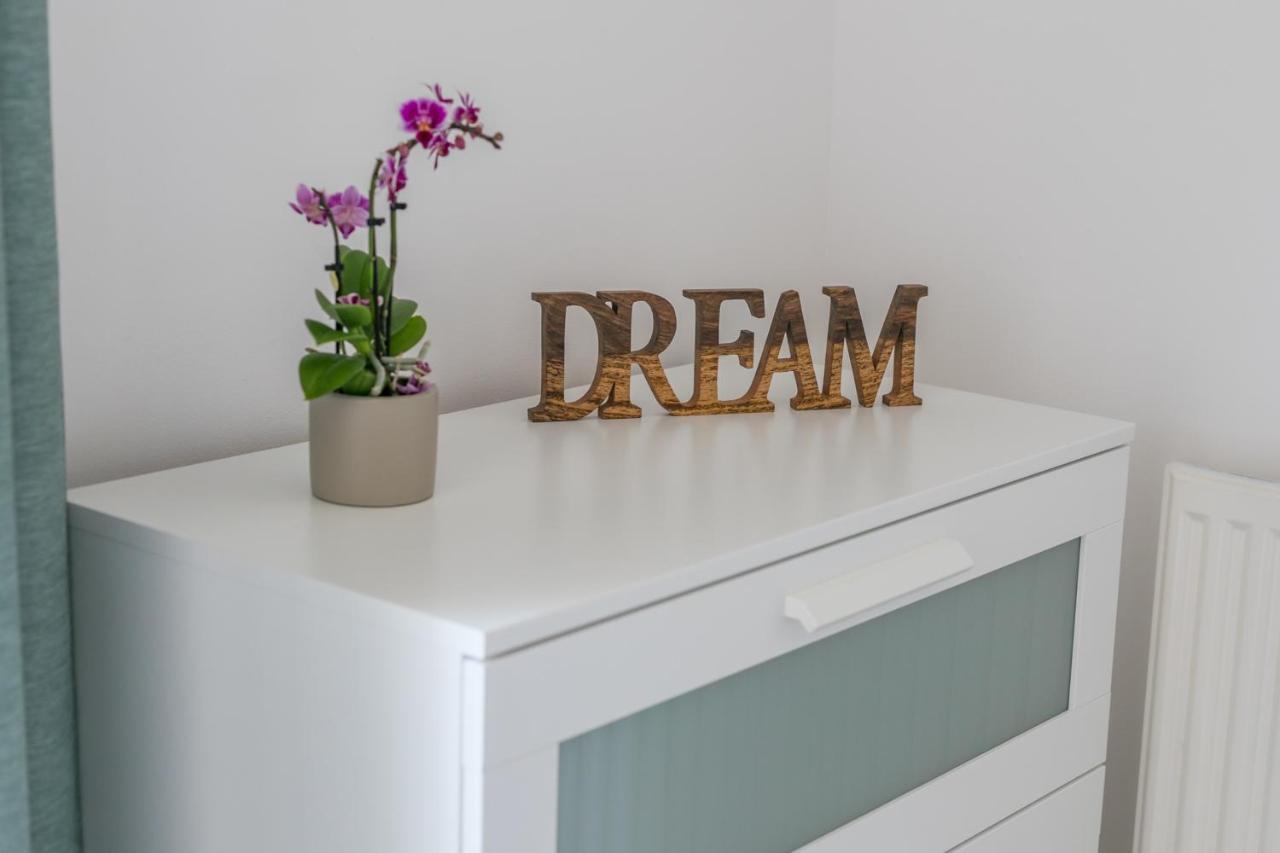 Nice Apartment Garden - 5 min DISNEYLAND Paris - Val d'Europe Center Chessy  Buitenkant foto